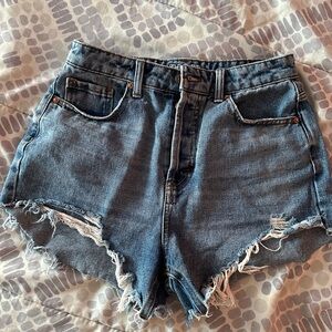 Wild Fable, size 2, button up closure, shorts.